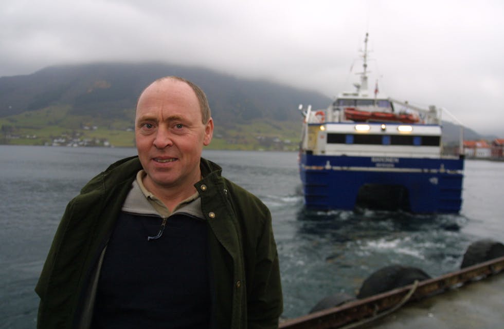 Fylkespolitikar Arne Bergsvåg (Sp) frå Vindafjord har kjempa for hurtigbåten også tidlegare. Her frå november 2003. Foto: Jon Edvardsen