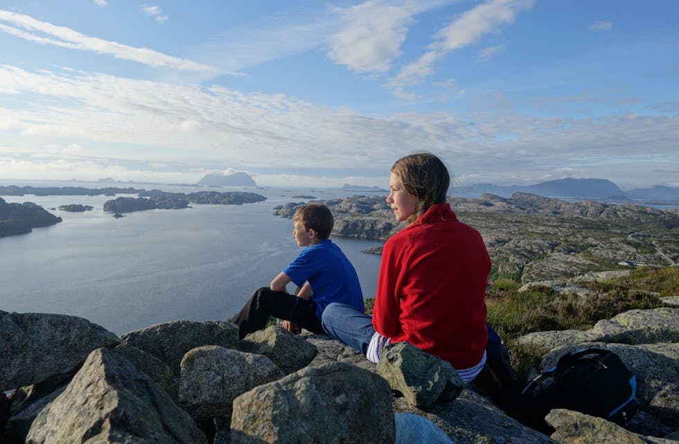 Nyter fred og ro i Sogn, med utsikt til Alden. Innsendt av Siv Irene Hersvik.