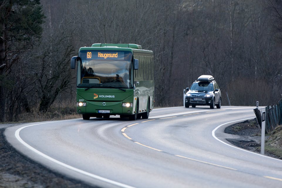 Norskregistrerte bussar- og minibussar må ha installert ein alkolås innan nyttår.
ARKIVFOTO: TORSTEIN NYMOEN