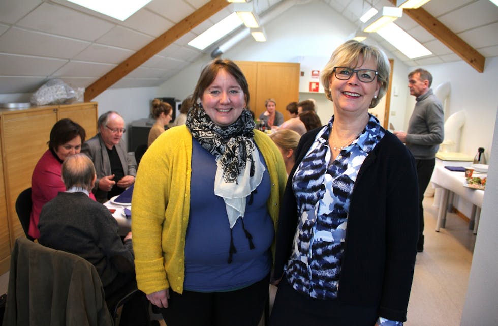 Silje Linnes (t.v) og Selma Andersen er dei to som jobbar i JobLearn si avdeling i Etne.
Foto: Grethe Hopland Ravn