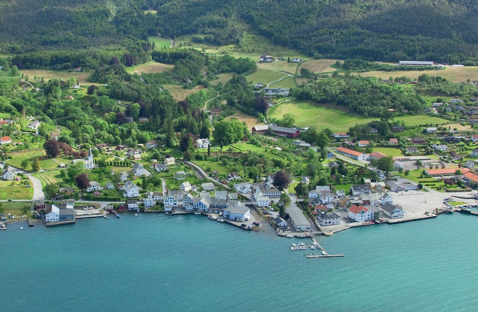 Kjetil Nedreskår er involvert i fleire eigedommar i heimbygda, blant anna sildefabrikken og hotellet.