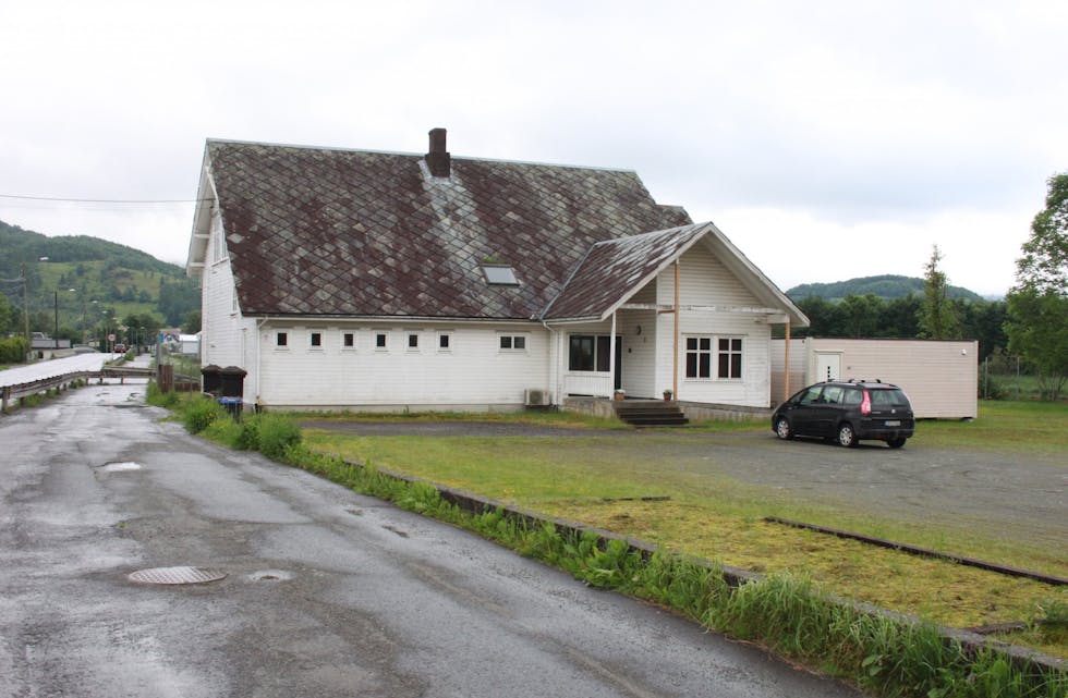 Etne kommunestyre vil selje Gamle Enge Skule til Lydloftet AS for 400.000 kroner.
FOTO: ARNE FRØKEDAL