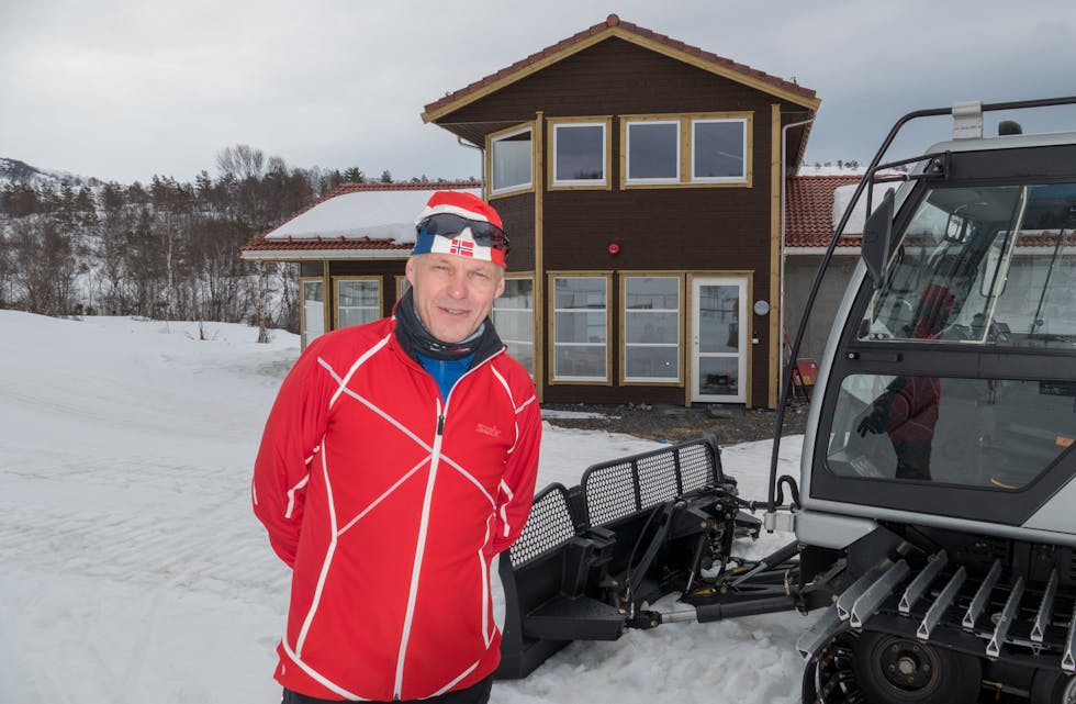 Nyvald leiar i Vindafjord IL, Lars Olav Larsen, kan stolt visa fram eit av dei finaste og beste skianlegga i Rogaland. I slutten av mai inviterer han til offisiell opning av nye Fjellstøl skianlegg. Foto: Torleif Heggebø