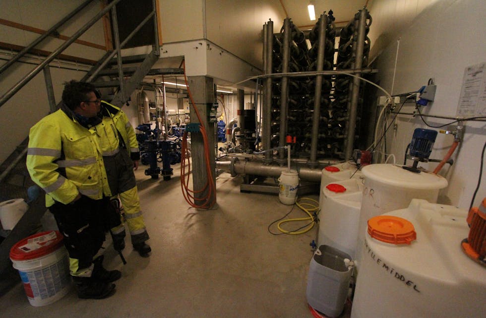 Vindafjord kommune skal fornye renseanlegget for drikkevatn i Skjold, og tilrår folk å hamstre litt vatn dersom abonnentane vil unngå å koke det. Arkivfoto: Jon Edvardsen