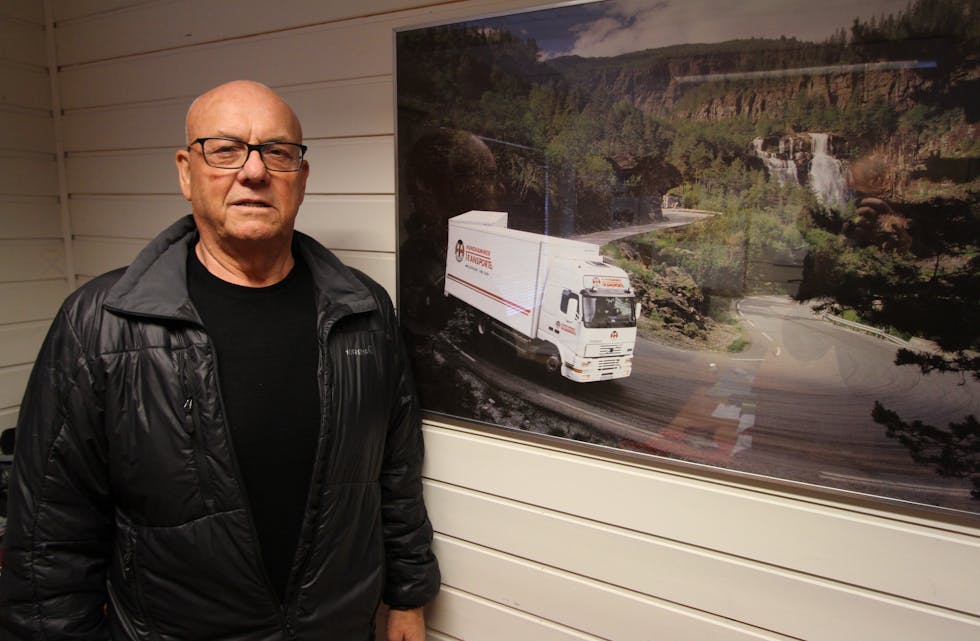 Erik Hundhammar har avvikla transportselskapet i Ølen og gått saman med TNR på Karmøy. Han er medeigar i det nye selskapet, men etter 52 år i bransjen trappar han ned. 
Foto: Jon Edvardsen