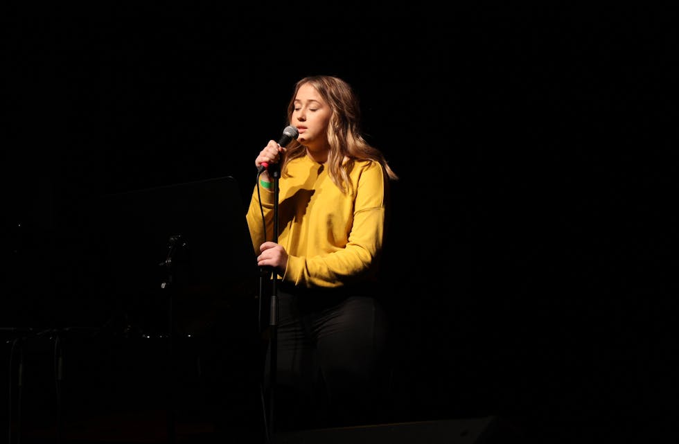 Julie Lysholt (15) frå Etne song «Shallow», originalt frå filmen «A star is born».
