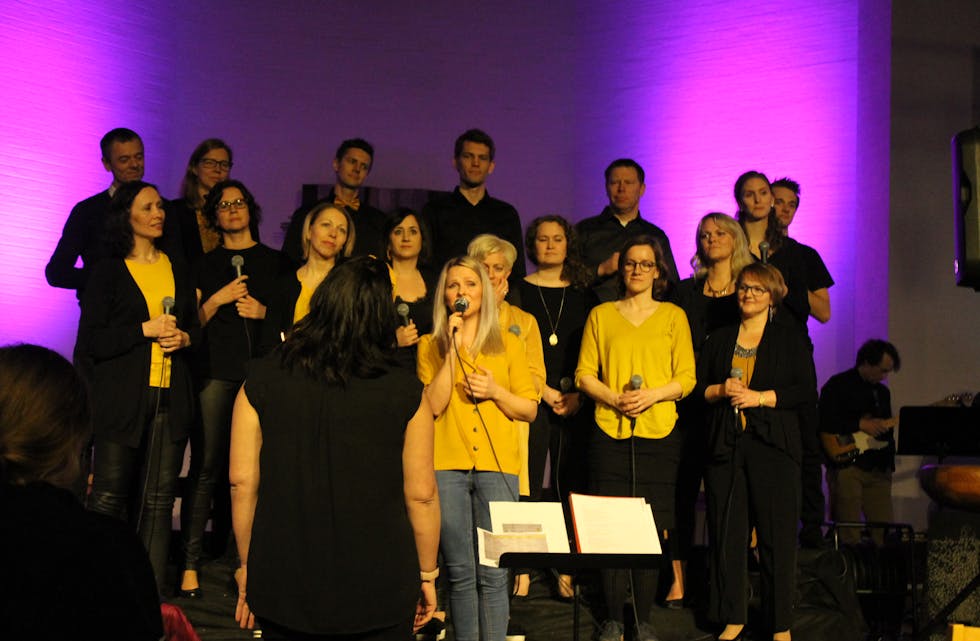 Prosjektkoret Amazing Grace bydde på kraftfull musikk under gospelkonserten i Skjold kyrkje.
Foto: Kristina Haugen Moe