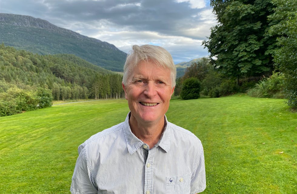Gunnar Dalen er styreleiar i SØK, pensjonert bonde og konsulent. Som styreleiar har han travle dagar, og håpar på ei løysing som skal vera god for alle. 
Foto: Privat