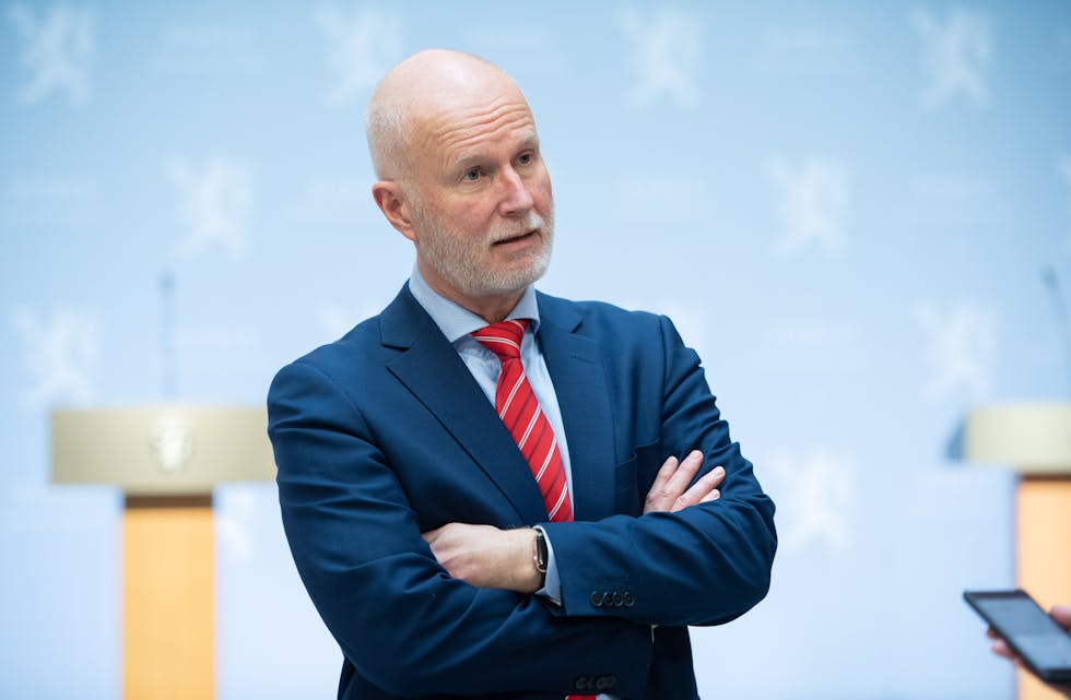 Helsedirektør Bjørn Guldvog er bekymra for smitteutviklinga.
Foto: Martin Solhaug Standal / NTB