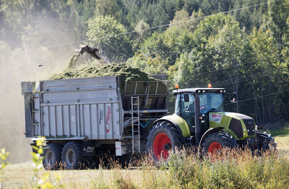 Lett lufttrykk i dekka på traktoren kan ha mykje å seia for å få ned dieselforbruket i landbruket.   