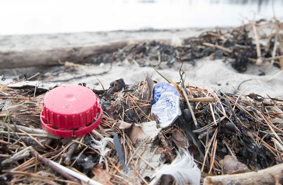 Det meste av søppelet på norske strender kjem frå våre nærmaste havområde. Foto: Terje Pedersen / NTB / NPK