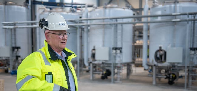 Tidlegare administrerande direktør Jan Kåre Pedersen hadde  god tru på Renevo i 2021. No stengjer dei nye eigarane fabrikken.
ARKIVFOTO: TORSTEIN TYSVÆR NYMOEN