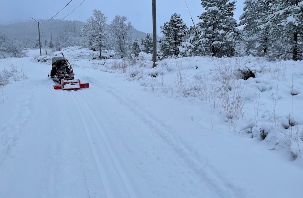 Klassisk spor vart køyrt opp i i lysløypa på Fjellstøl i dag. Foto: Privat
