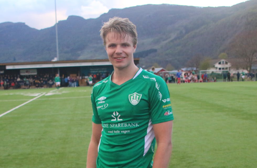 Tidlegare Ølen-spelar Håvard Stople (23) fekk sin debut for Etne i 5. divisjon, og gjorde ein god innsats på midtbana. FOTO: Magne Skålnes