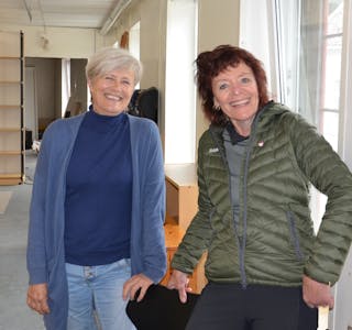 Gro Aasheim Bøthun (t.v.) og Hildegunn Larsen inviterer til bygdefrukoset i Doktorhagen i Skånevik.
ARKIVFOTO: ANNE-BRITT GRINDHEIM