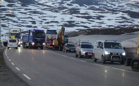 Det blir endringar i kolonnetidene over E134 Haukelifjell på grunn av reparasjonar av autovernet i Dyrskar. Foto: Lars Helge Rasch, Statens vegvesen