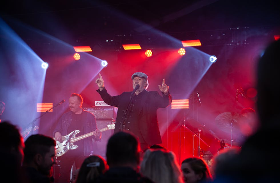 God stemning på Bjørn Eidsvåg-konserten under Vikedal Roots Music Festival. 