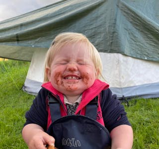 Maria som åt nugatti gjekk til topps i Grannar sin fotokonkurranse Sommarbildet 2022.
Foto: Camilla Bjørnevik