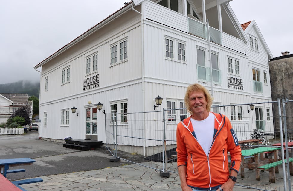 Alf Warloe Christophersen håpar på fullt hus når Skånevik Bluesfestival opnar festivaldørene.
Foto: Irene Mæland Haraldsen