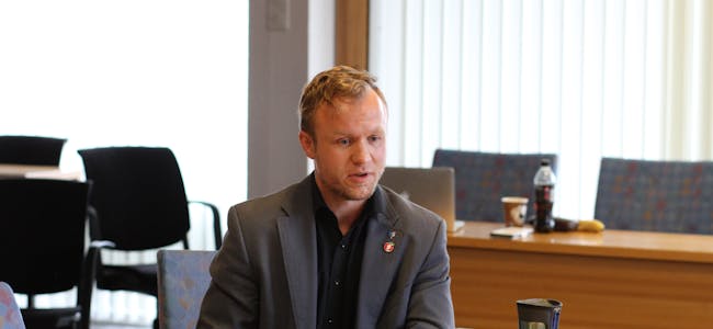 Kenneth Karlsen gjer nok ein gong eit godt val, med særleg støtte i heimbygda Skånevik.
FOTO: GRETHE HOPLAND RAVN