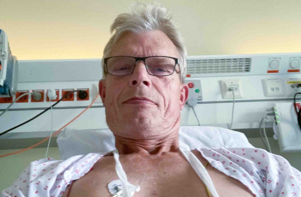 Ole Funderud vakna i sjukesenga på Haukeland unviersitetssjukehus etter den dramatiske hjartestansen. Han kan takke tilfeldigheiter - og ein hjartestartar - for at han lever i dag.
FOTO: PRIVAT