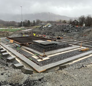 Bygginga av symjehall og bygdahus i Vats har starta. Her frå 2. februar. Foto: Vindafjord kommune