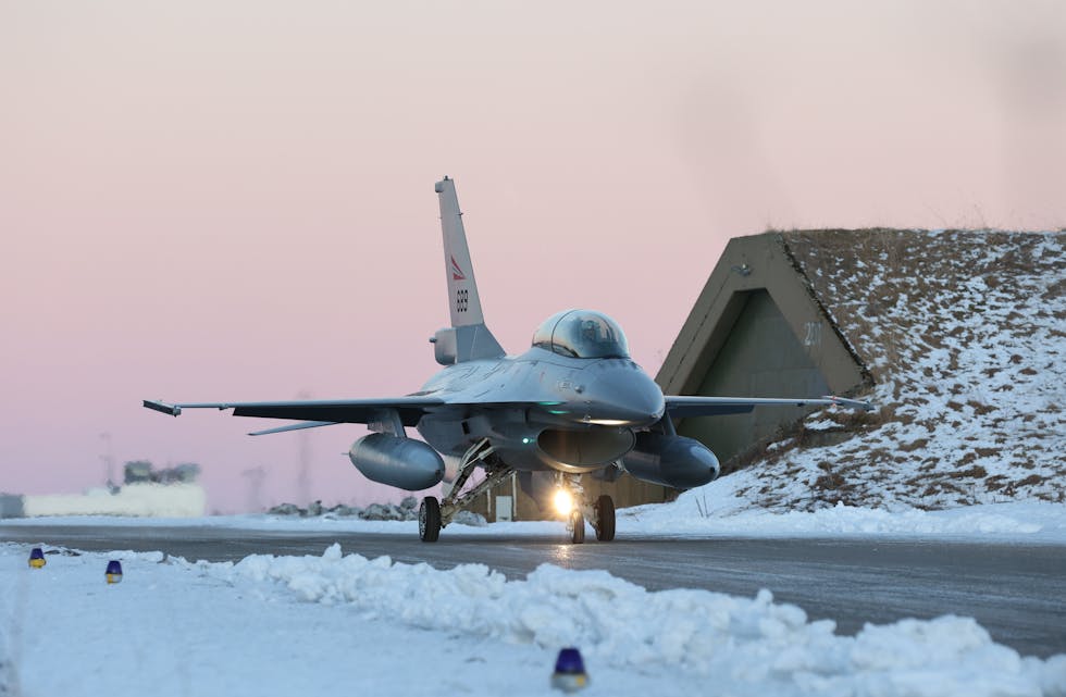Norske F16 kan snart vere i ukrainsk luftrom. USA har godkjent ei overføring av norske kampfly til Ukraina. Foto: Jan Langhaug / NTB / NPK