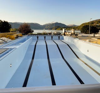 Det nye flotte bassenget i Skånevik er bygd på dugnad.
FOTO: PRIVAT