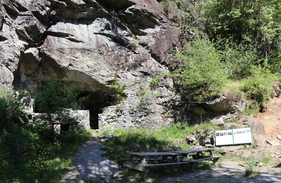 Tyskerbunkeren på Fikse.
Foto: Irene Mæland Haraldsen