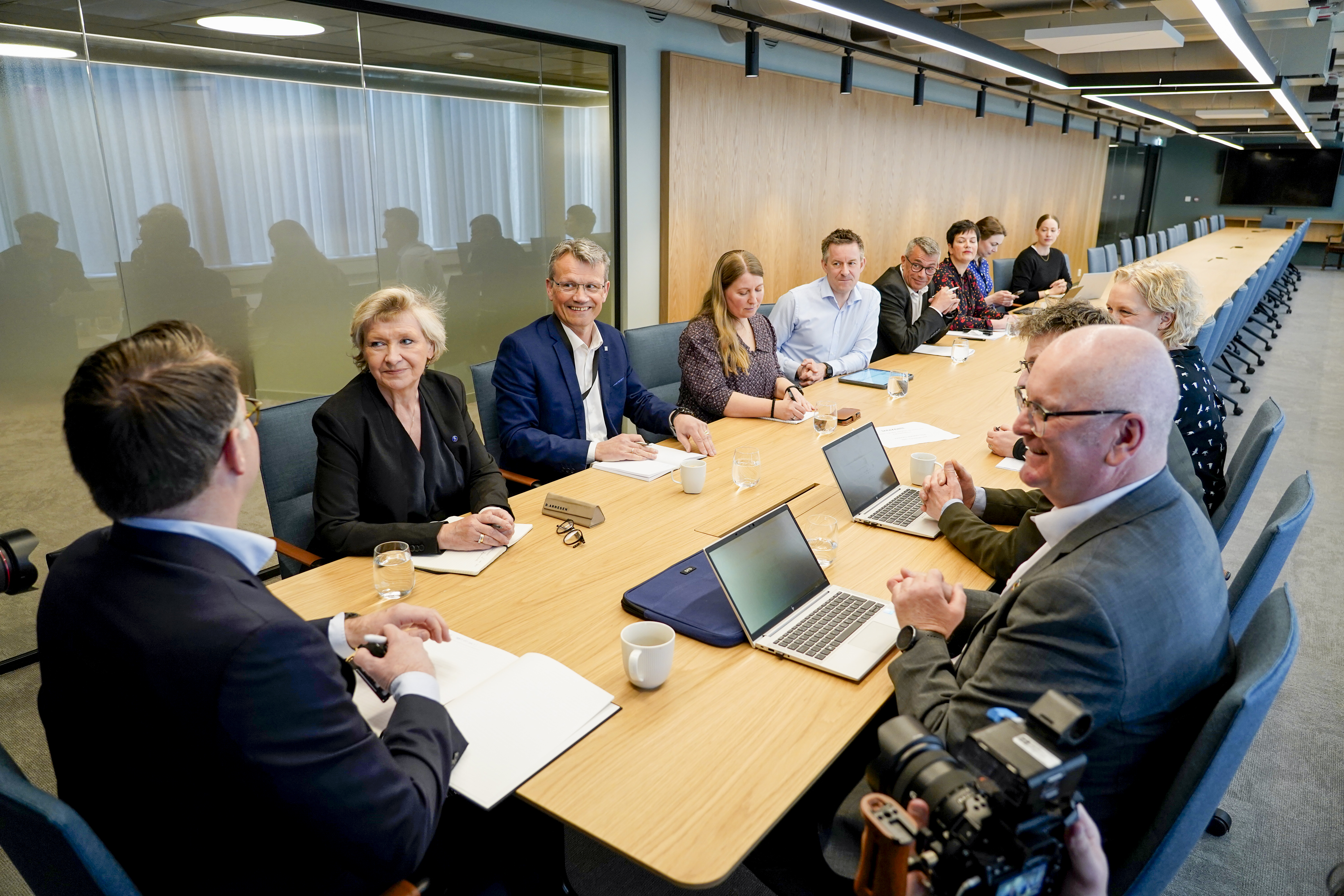 Klokka Tikkar Mot Storstreik I Staten