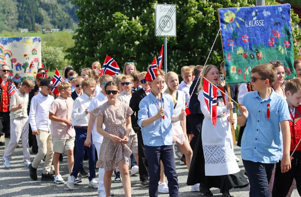6. klasse ved Enge skule. FOTO: SVEIN-ERIK LARSEN