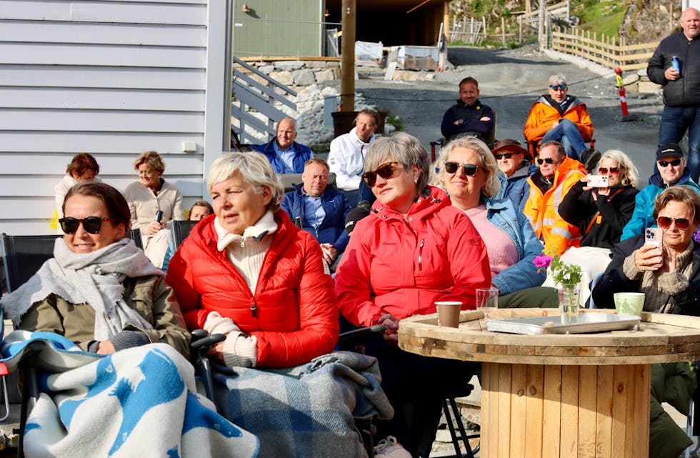 Det blei selt over 90 billettar til konserten i Haraldseidvågen. FOTO: SVEIN-ERIK LARSEN